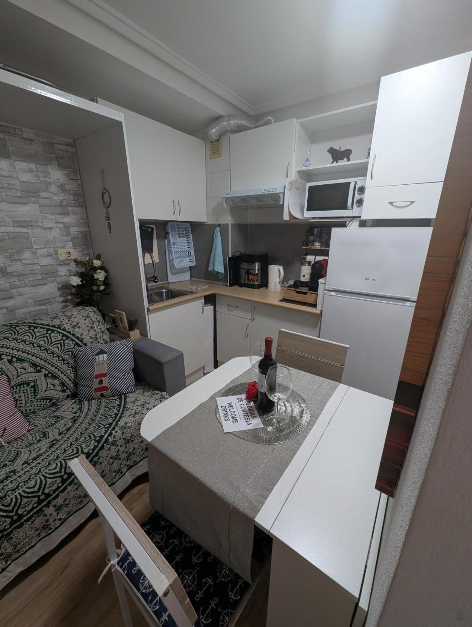 Alicante Postiguet Studios 外观 照片