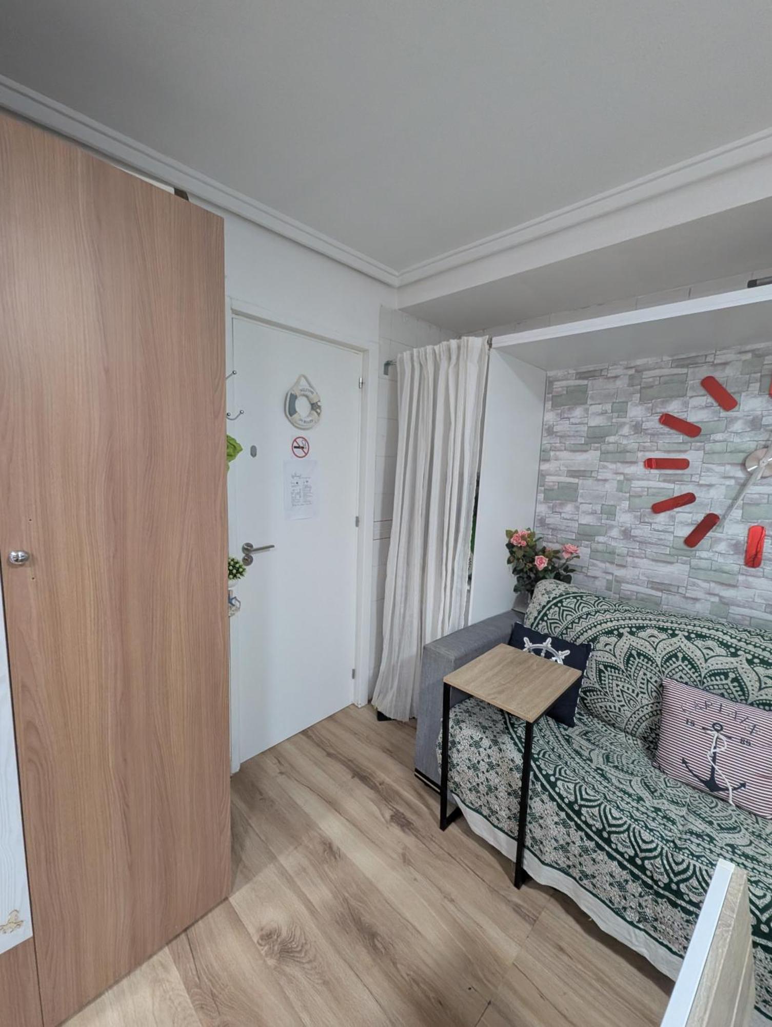 Alicante Postiguet Studios 外观 照片