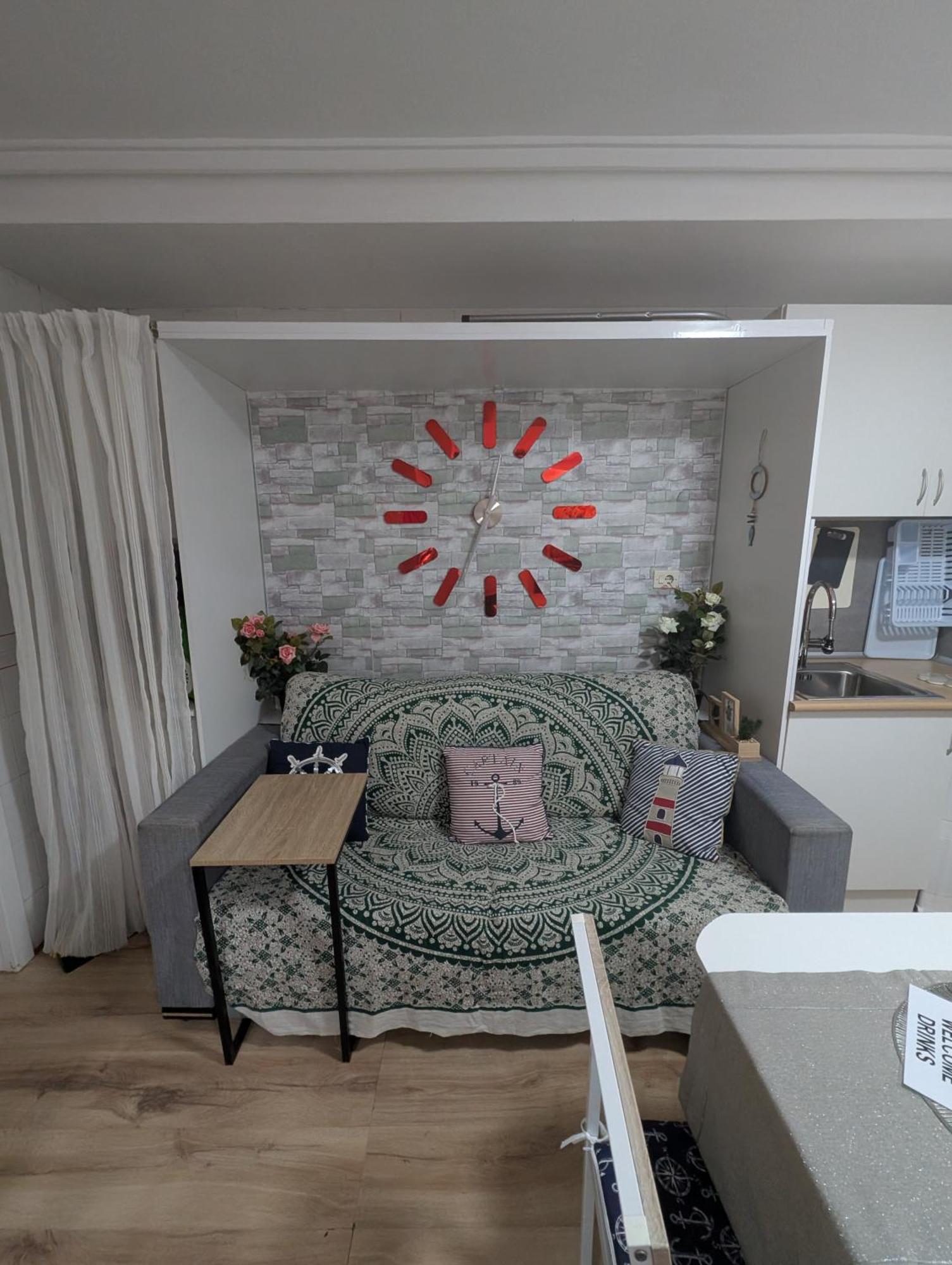 Alicante Postiguet Studios 外观 照片